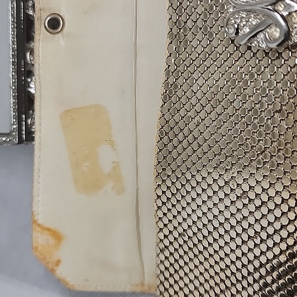 VINTAGE WHITING and DAVIS CO.MESH GOLD CLUTCH ✨️ - Picture 4 of 7
